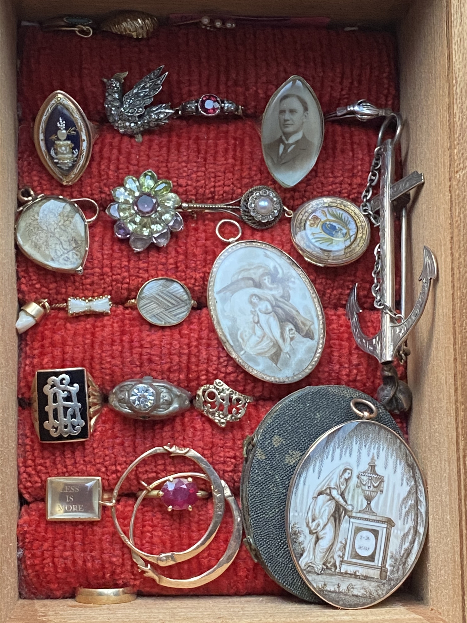 Estate Jewelry Mama