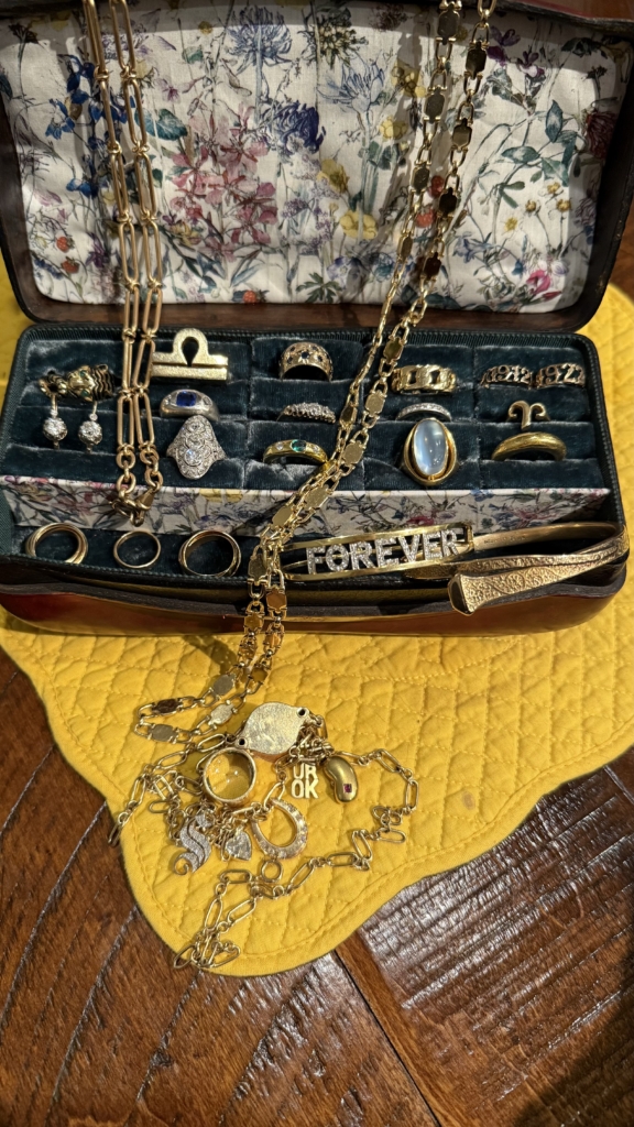 Jewelry Collection Story - Amie of @roguevintagejewels - Gem Gossip - Jewelry Blog